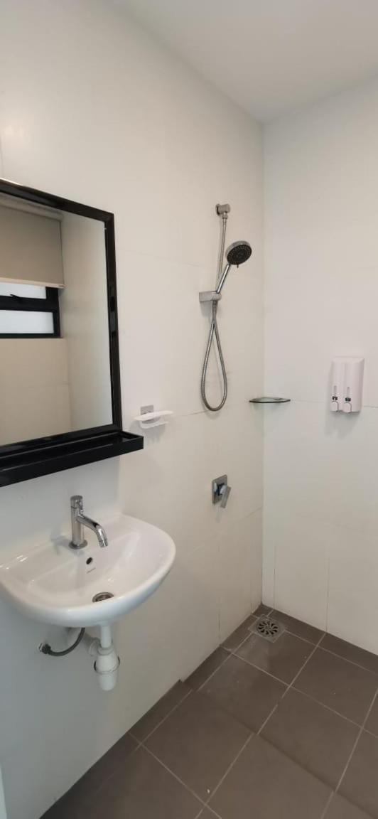 Seaview Dwharf Family Suit Private Порт-Диксон Экстерьер фото